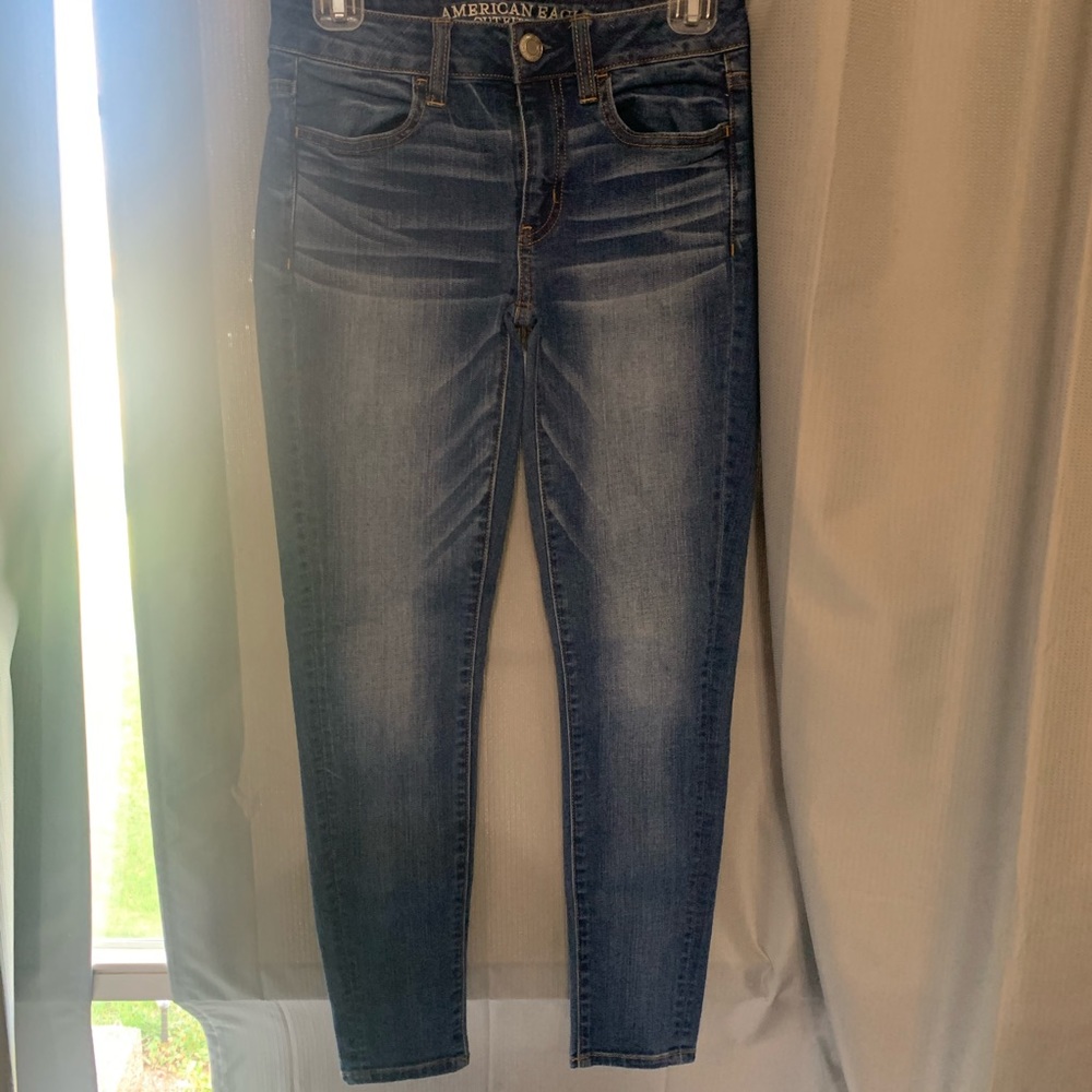 American Eagle medium wash jeans